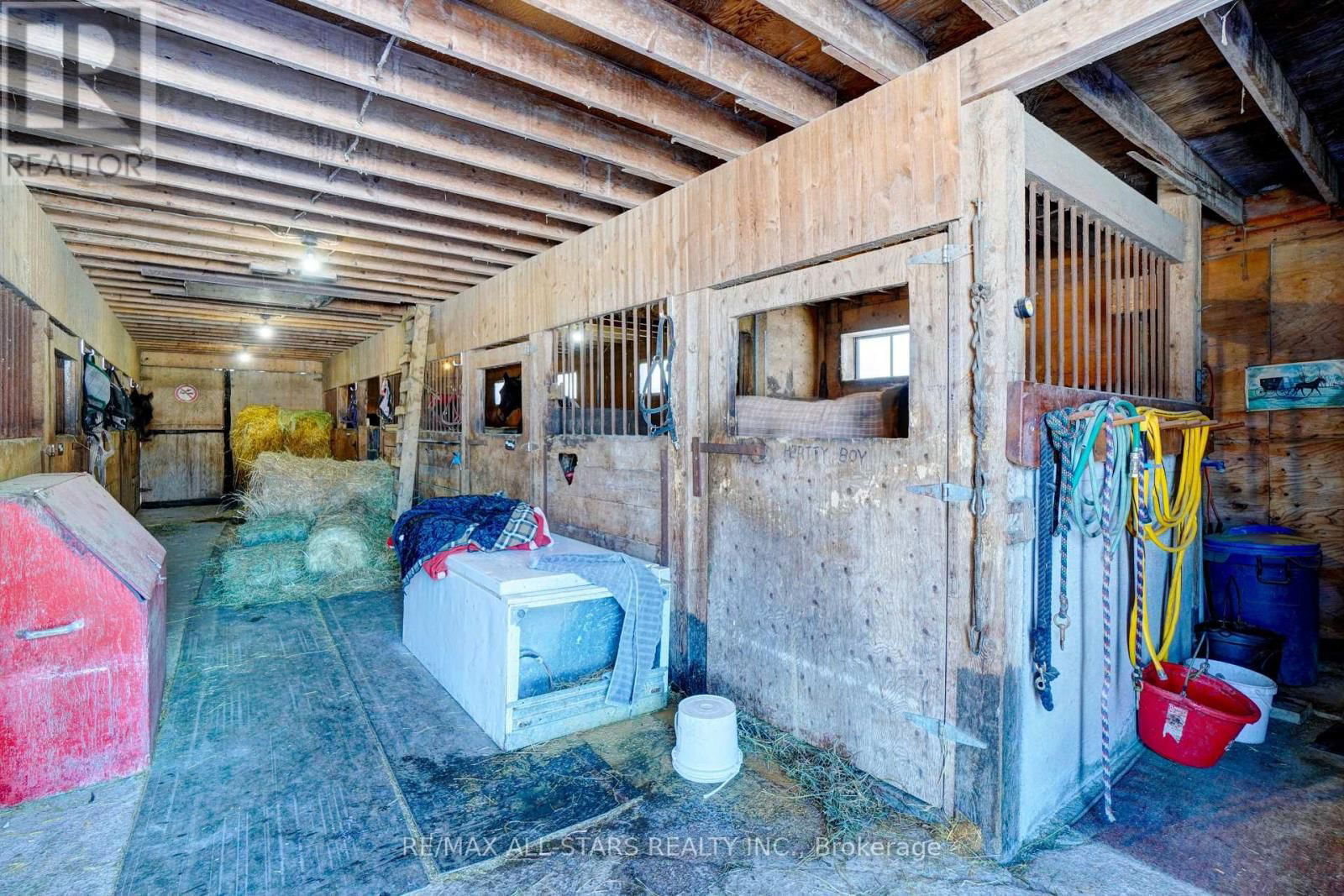 922 COTTINGHAM ROAD Image 35
