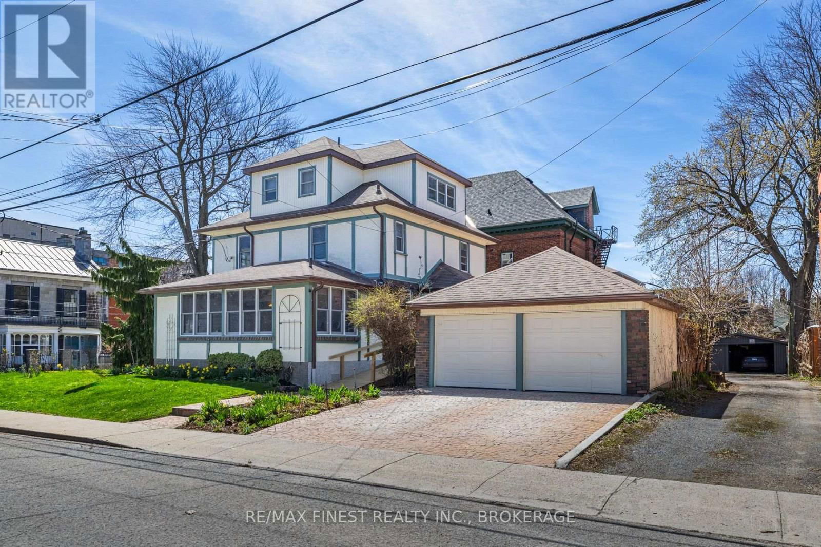 180 KING STREET EAST Image 3