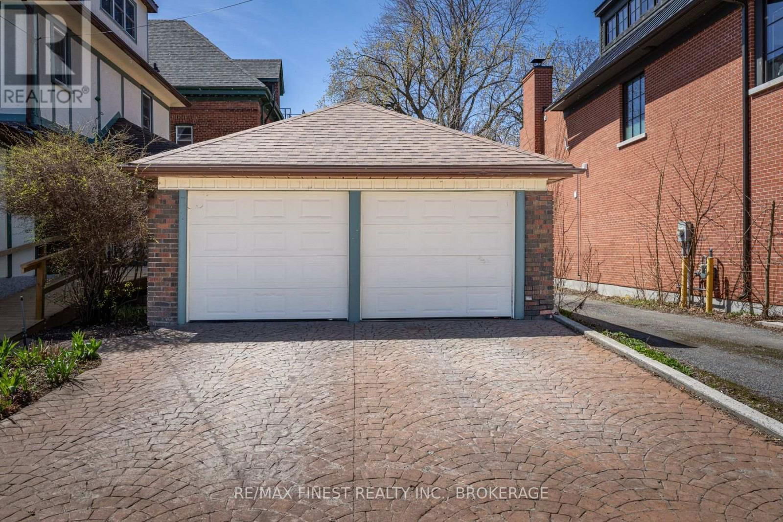 180 KING STREET EAST Image 42