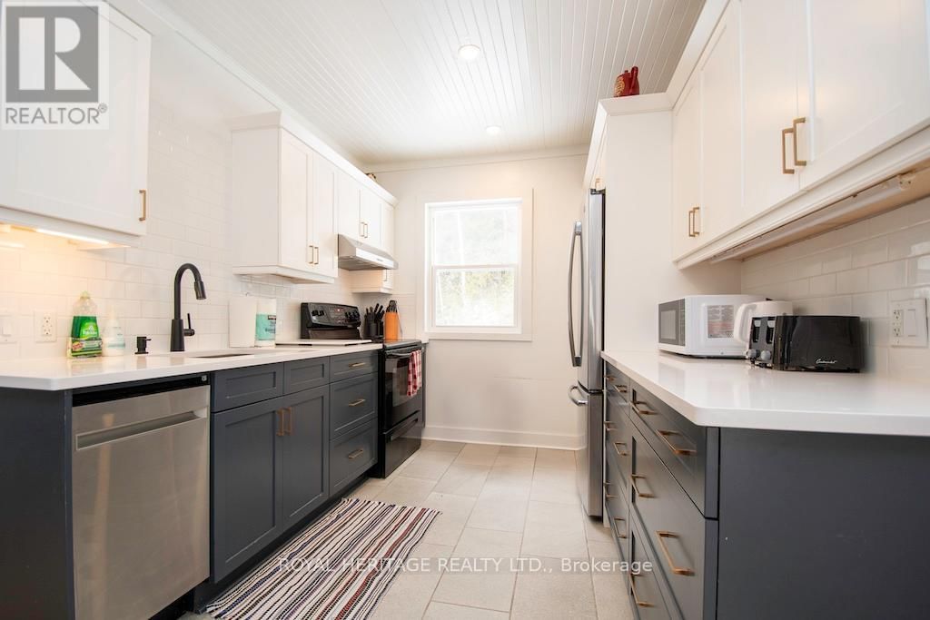 1074 LAKEHURST ROAD Image 13