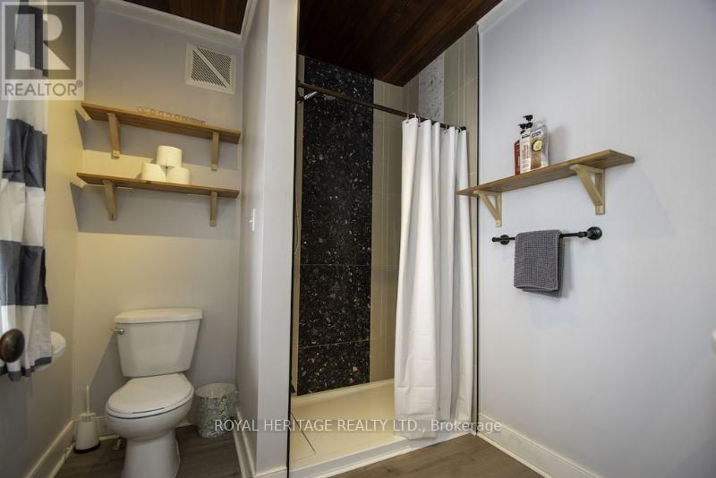 1074 LAKEHURST ROAD Image 21