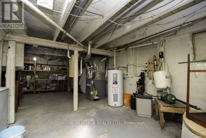 1074 LAKEHURST ROAD Image 24