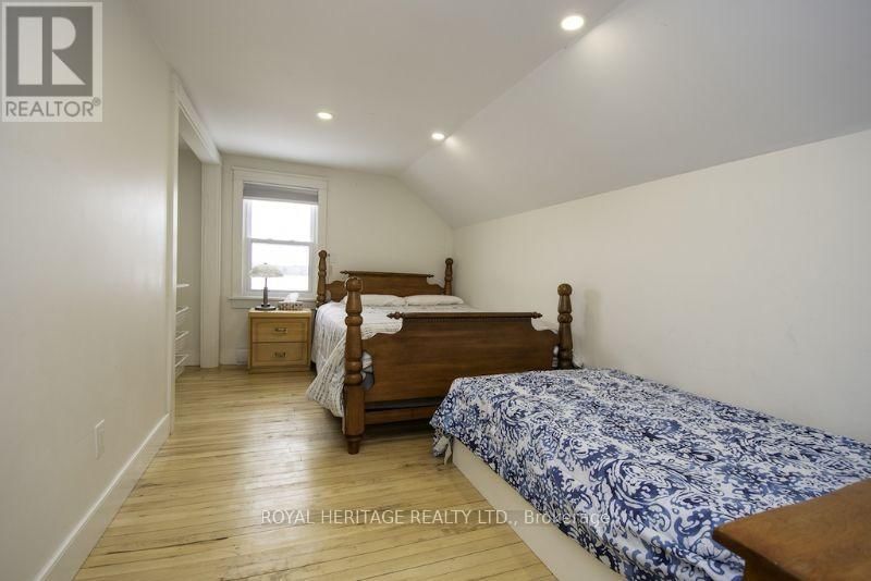 1074 LAKEHURST ROAD Image 28