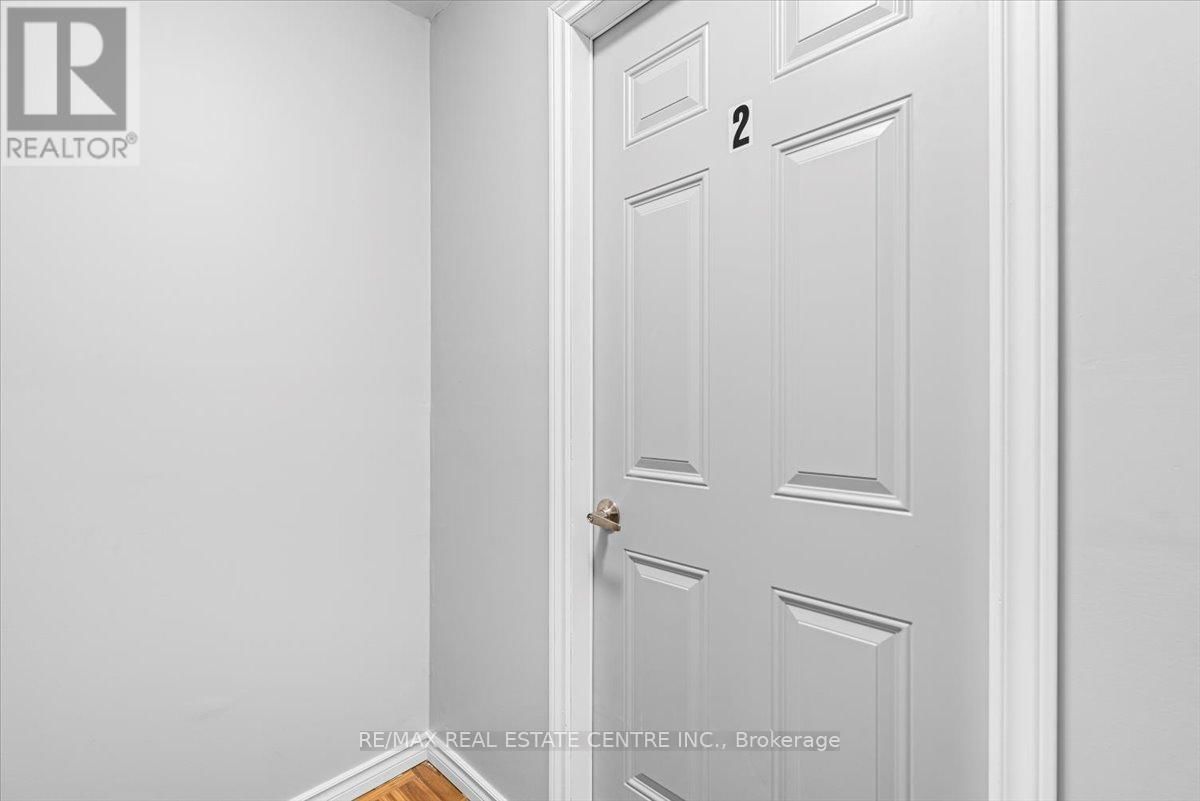 2 - 273 ROSSLYN AVENUE NORTH Image 4