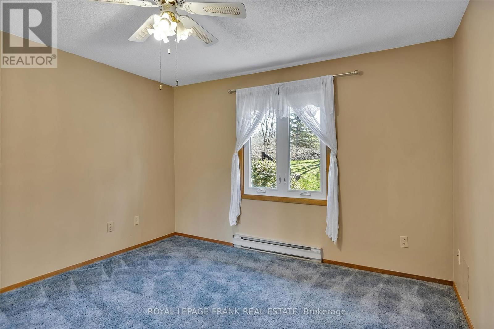 8 - 645 WHITAKER STREET Image 20