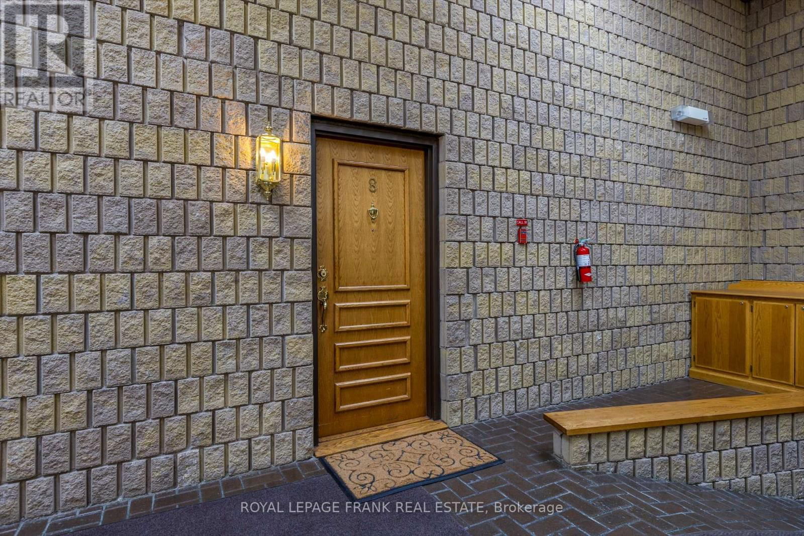 8 - 645 WHITAKER STREET Image 4