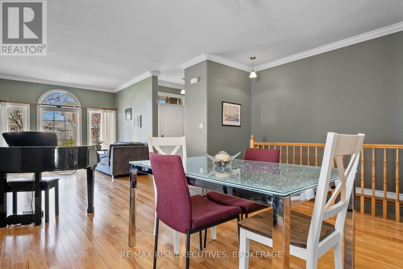 421 COOKE CRESCENT Image 10