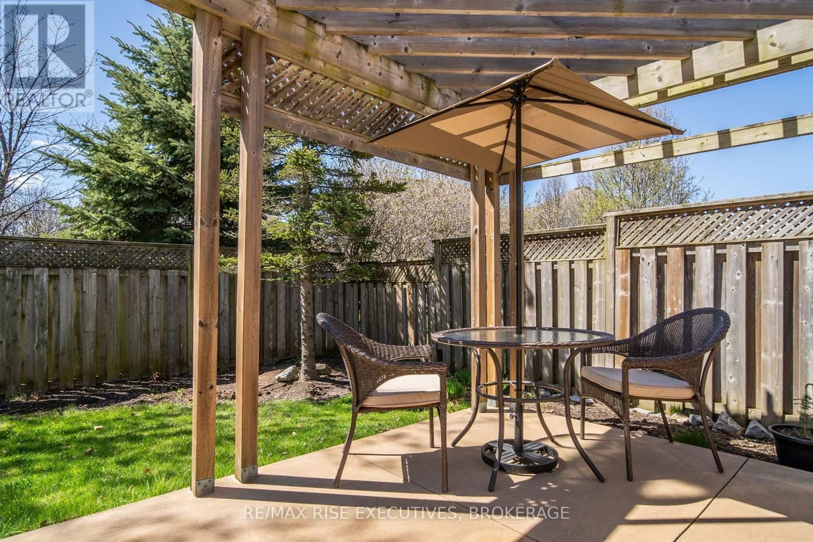 421 COOKE CRESCENT Image 41