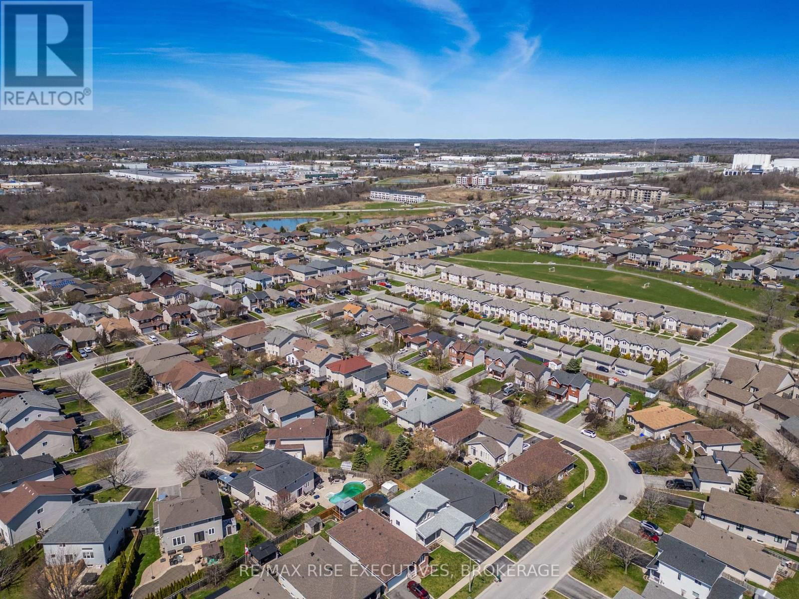 421 COOKE CRESCENT Image 43
