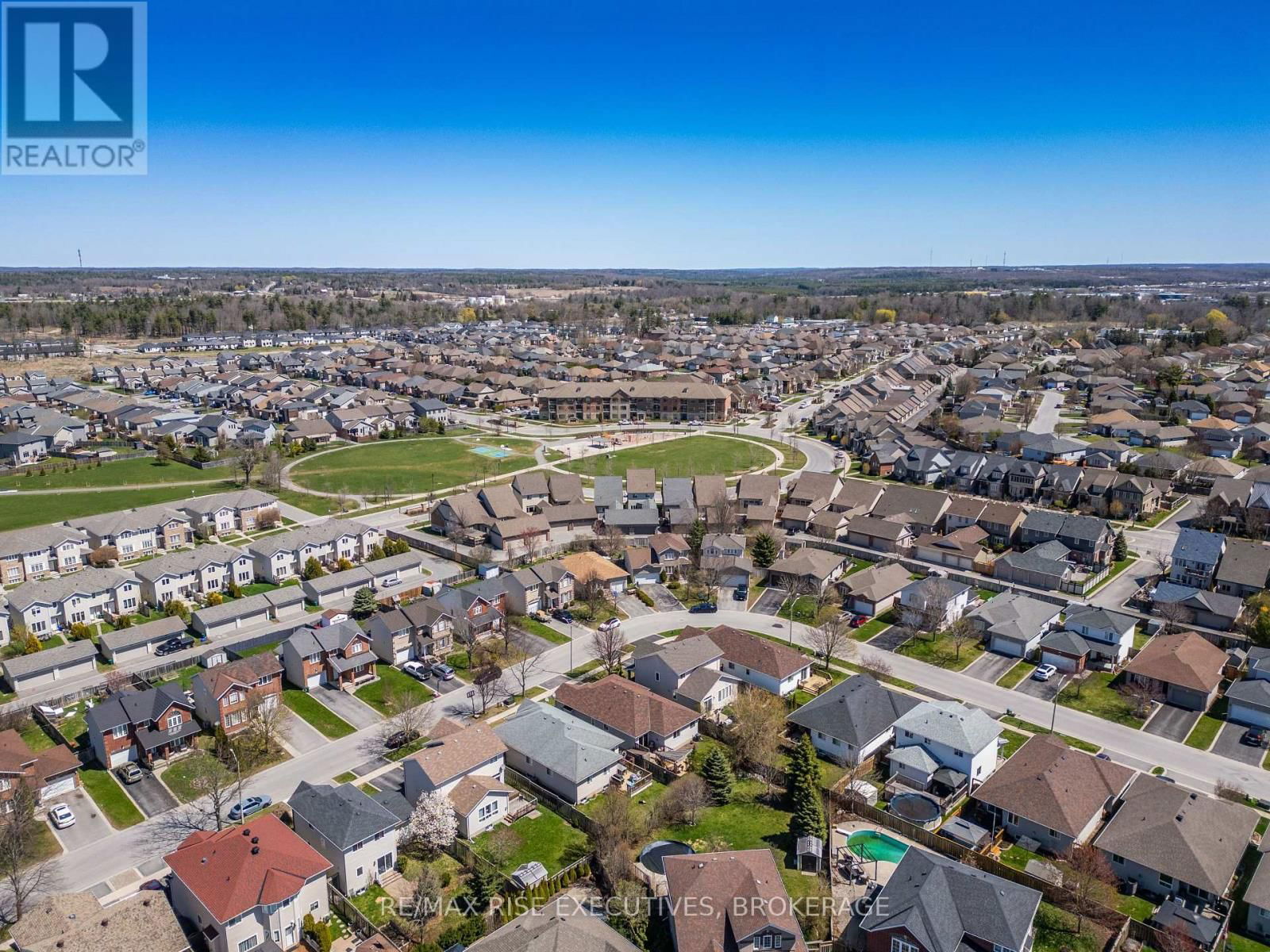 421 COOKE CRESCENT Image 44