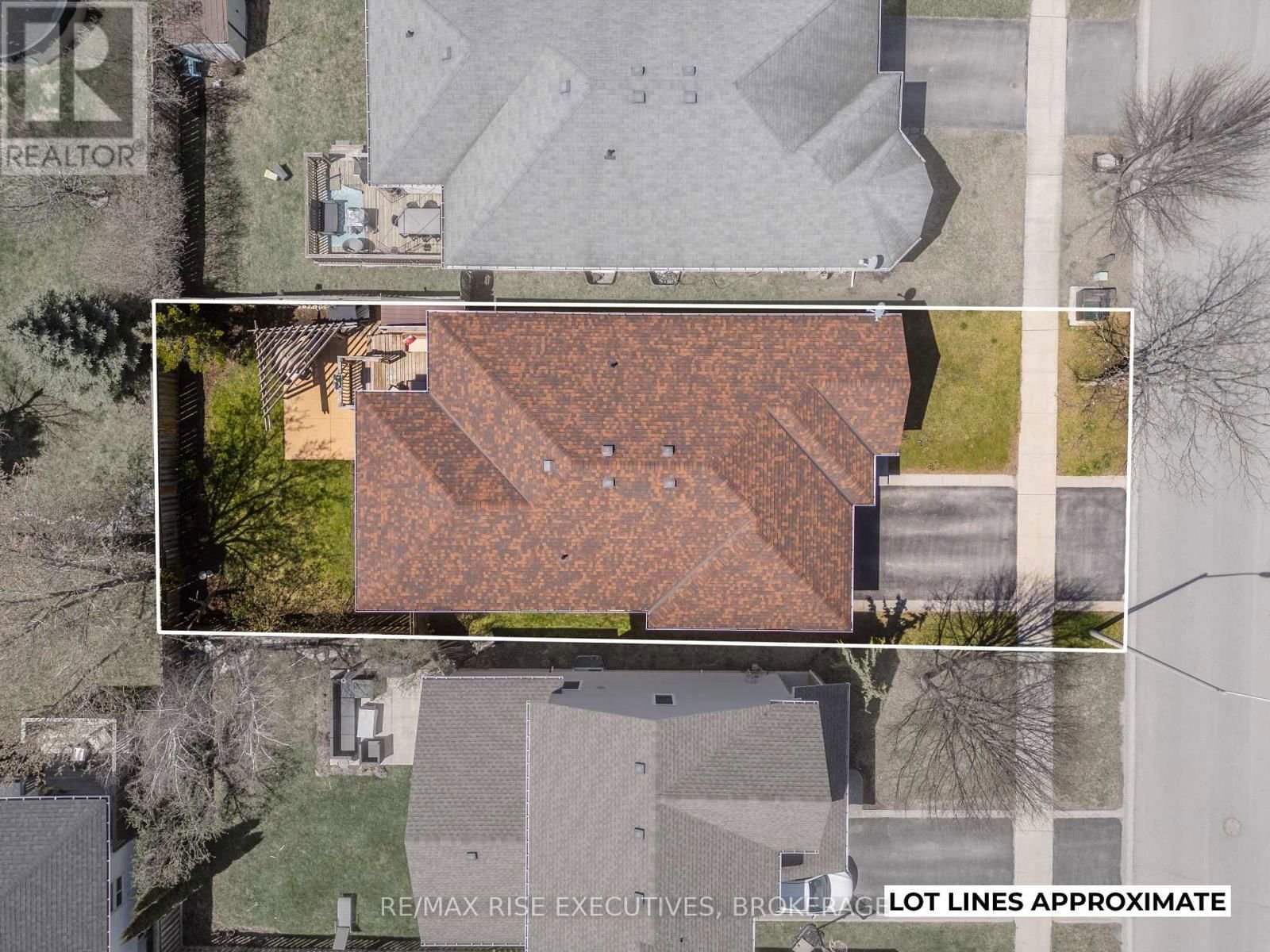 421 COOKE CRESCENT Image 45
