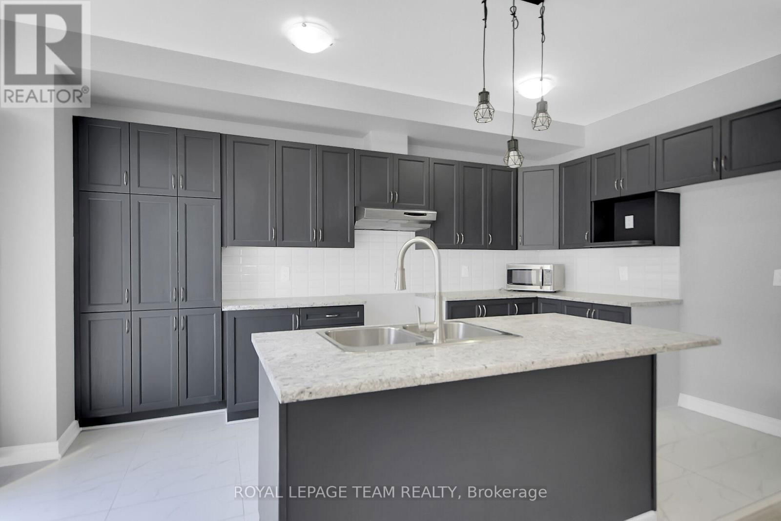 605 LAURALEAF CRESCENT Image 14