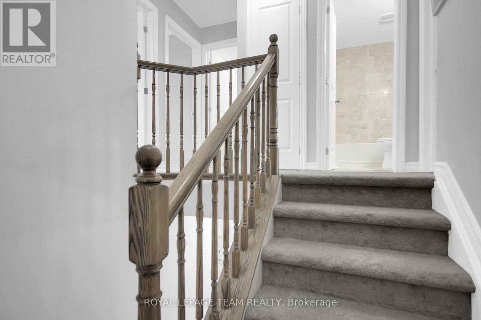 605 LAURALEAF CRESCENT Image 21