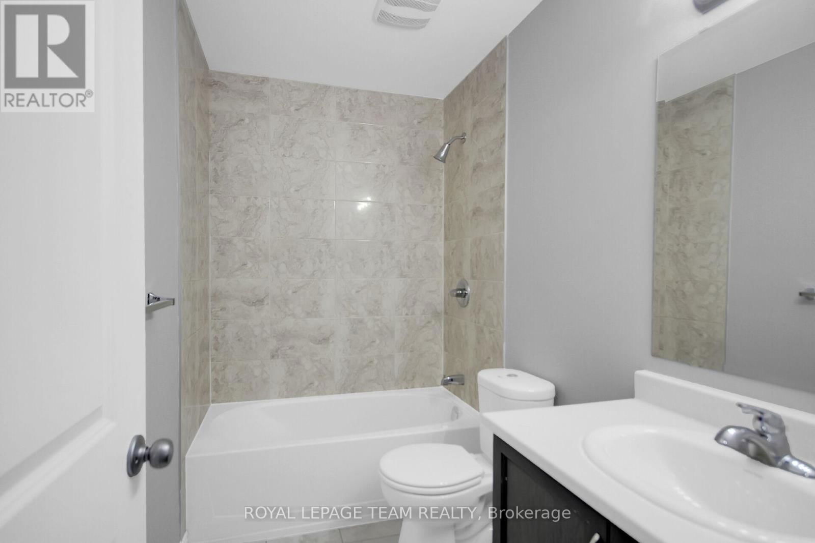 605 LAURALEAF CRESCENT Image 35