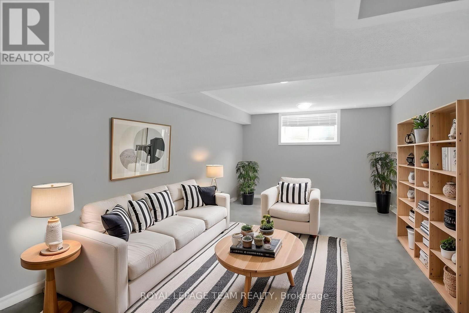 605 LAURALEAF CRESCENT Image 37