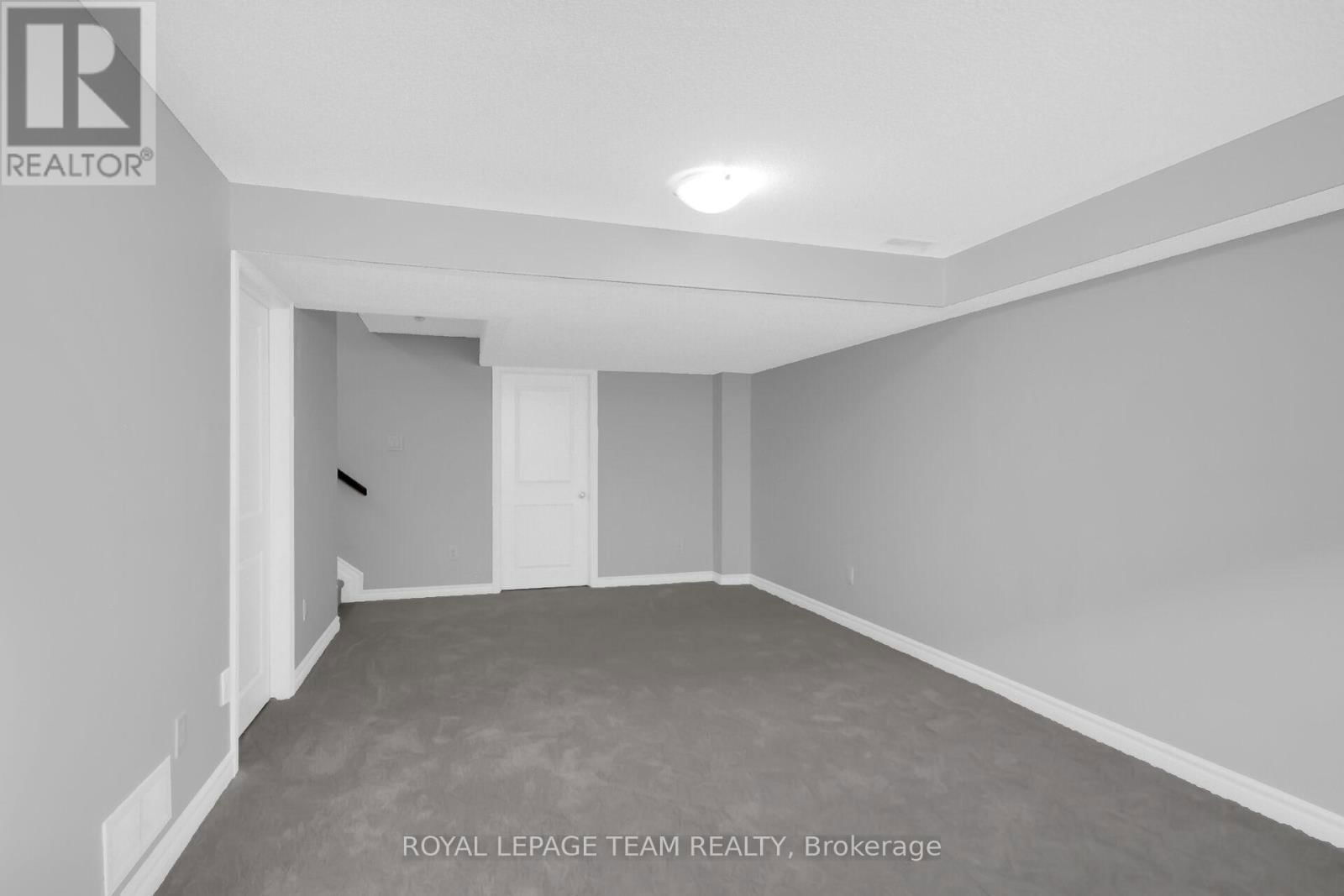 605 LAURALEAF CRESCENT Image 40
