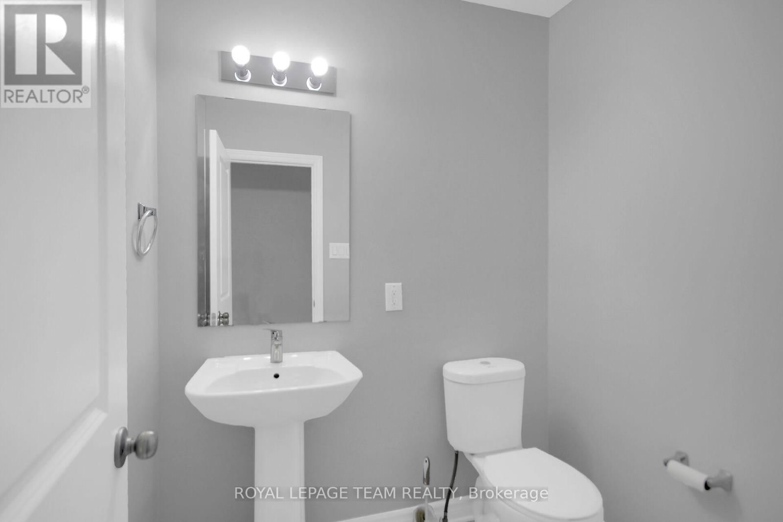 605 LAURALEAF CRESCENT Image 41