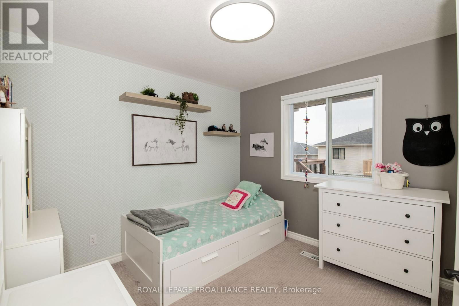 28 BUTTERNUT COURT Image 13