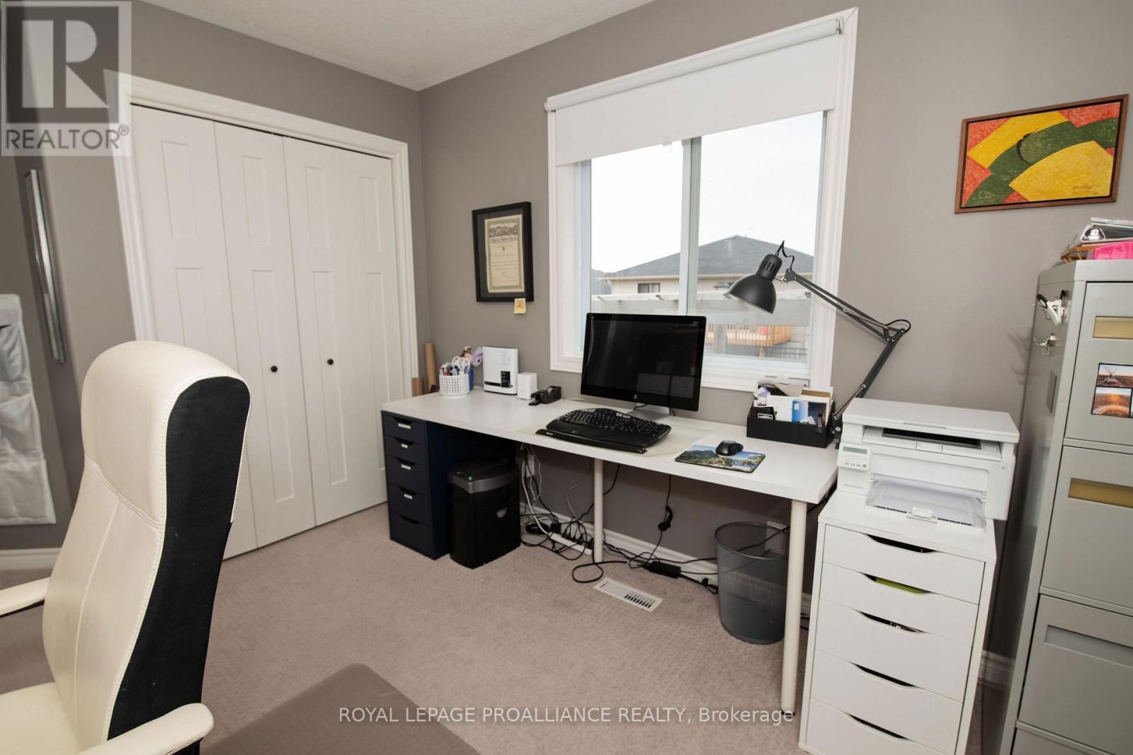 28 BUTTERNUT COURT Image 15