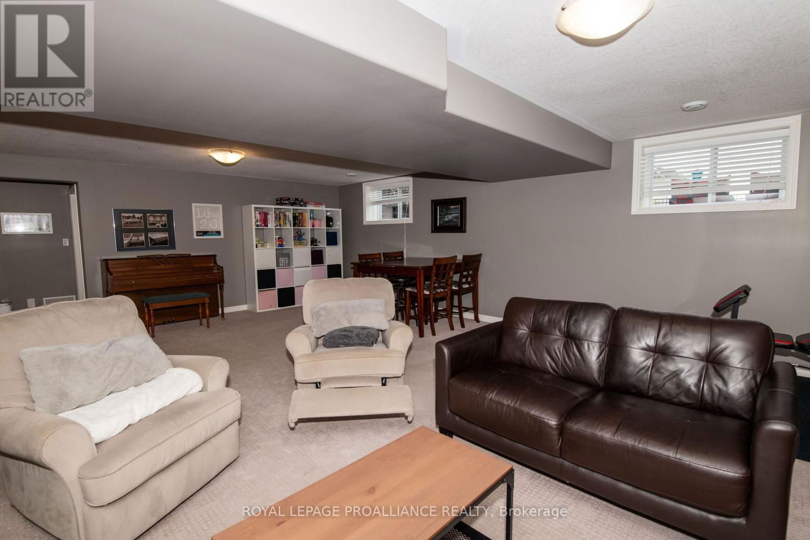 28 BUTTERNUT COURT Image 19