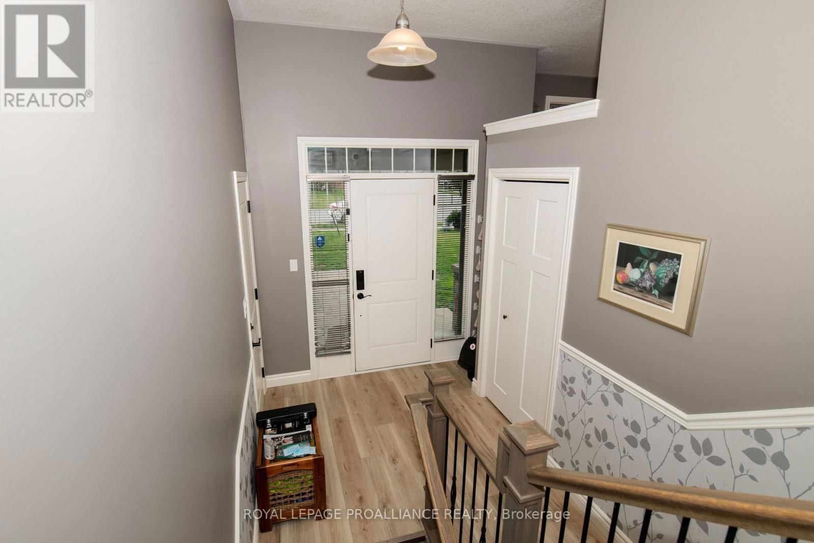 28 BUTTERNUT COURT Image 3