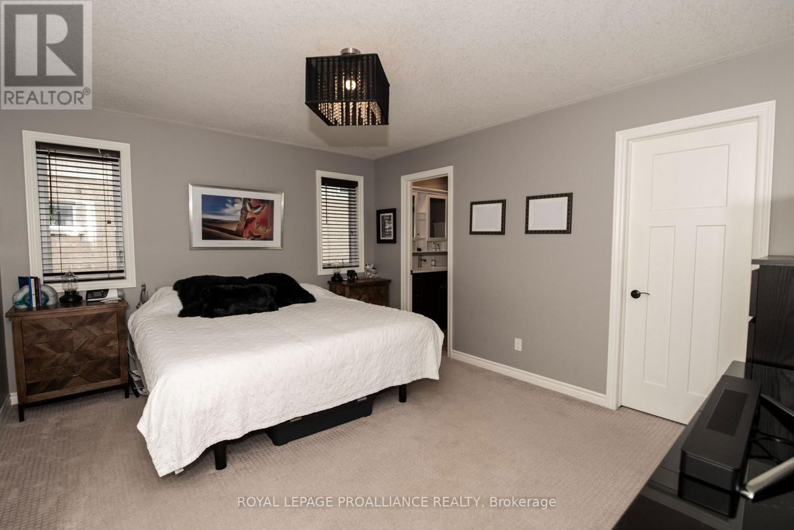 28 BUTTERNUT COURT Image 9