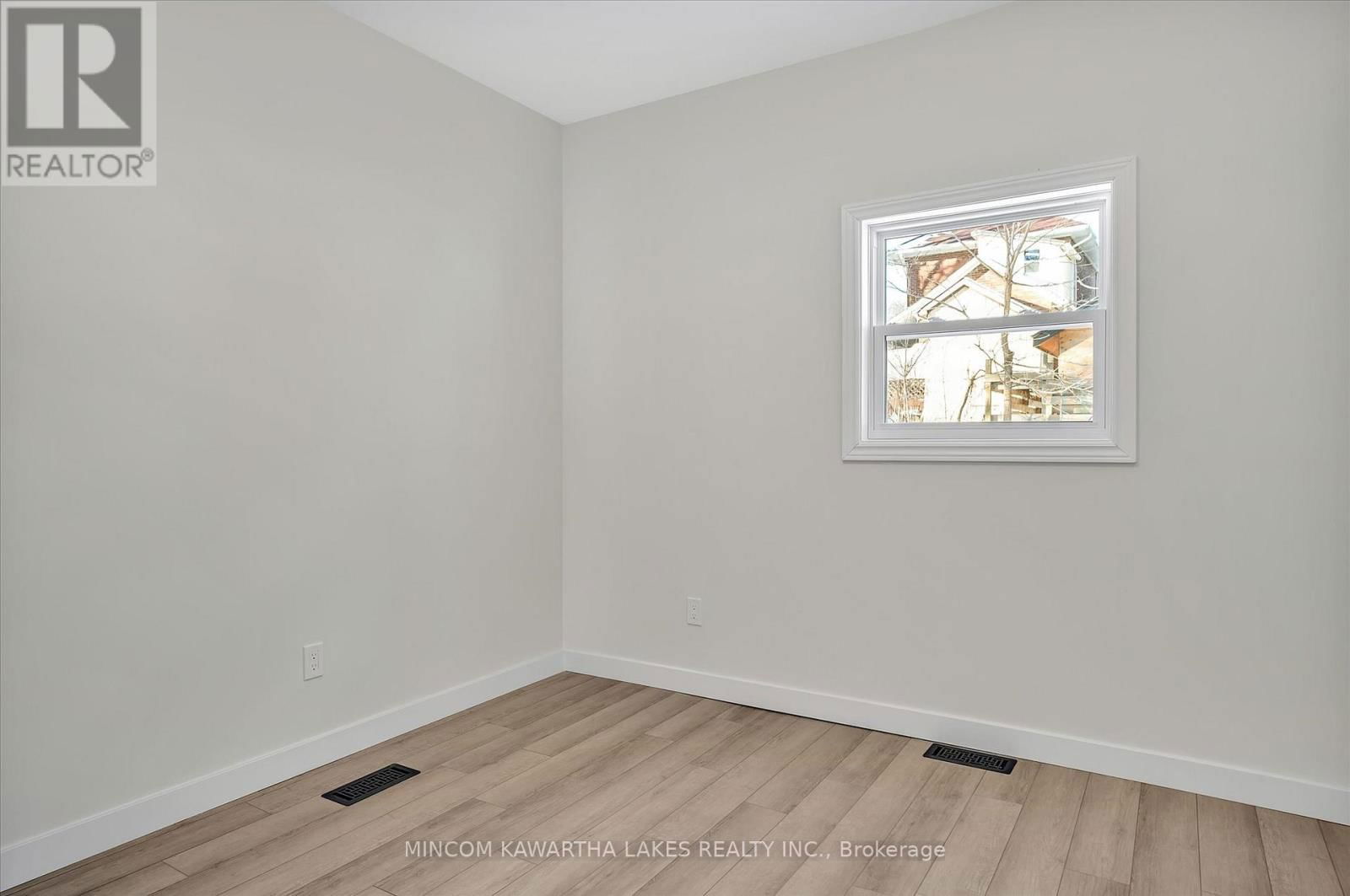 588 WOLFE STREET Image 14