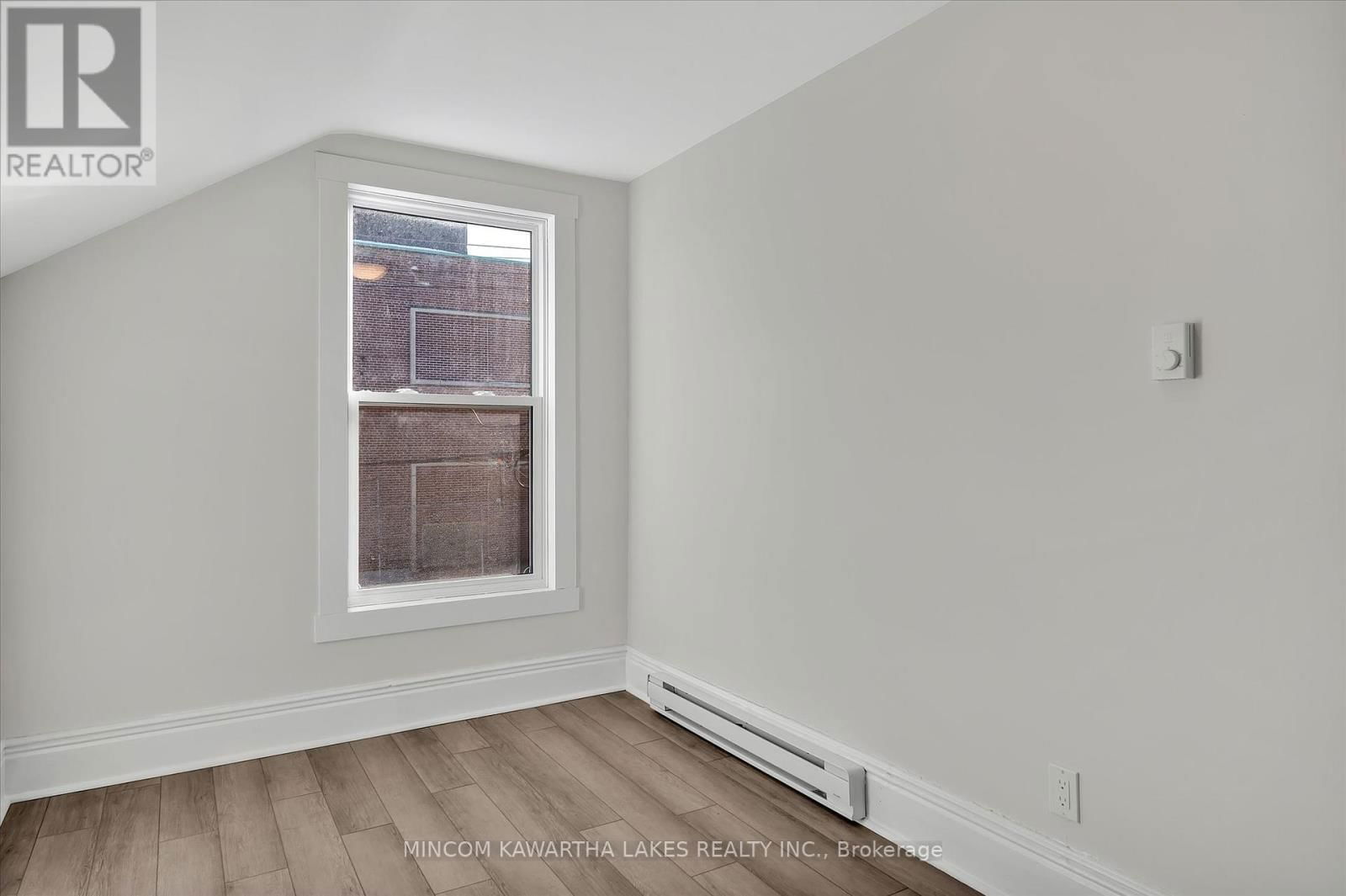 588 WOLFE STREET Image 28