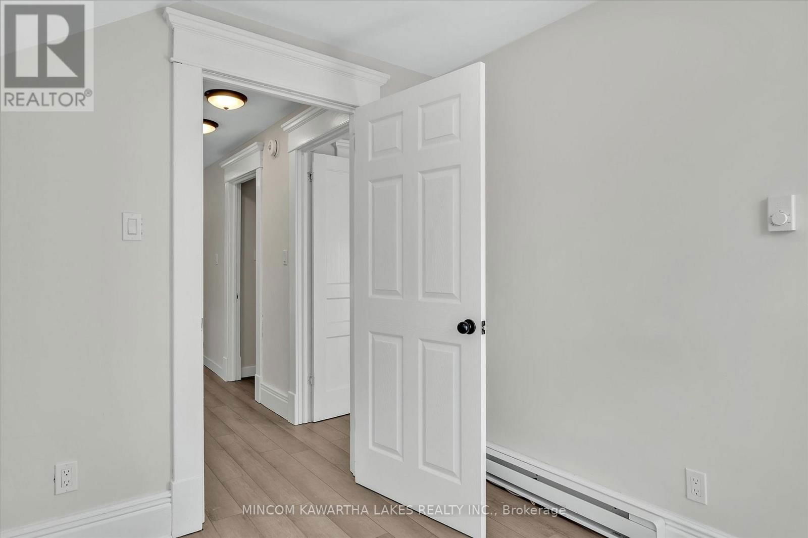 588 WOLFE STREET Image 31