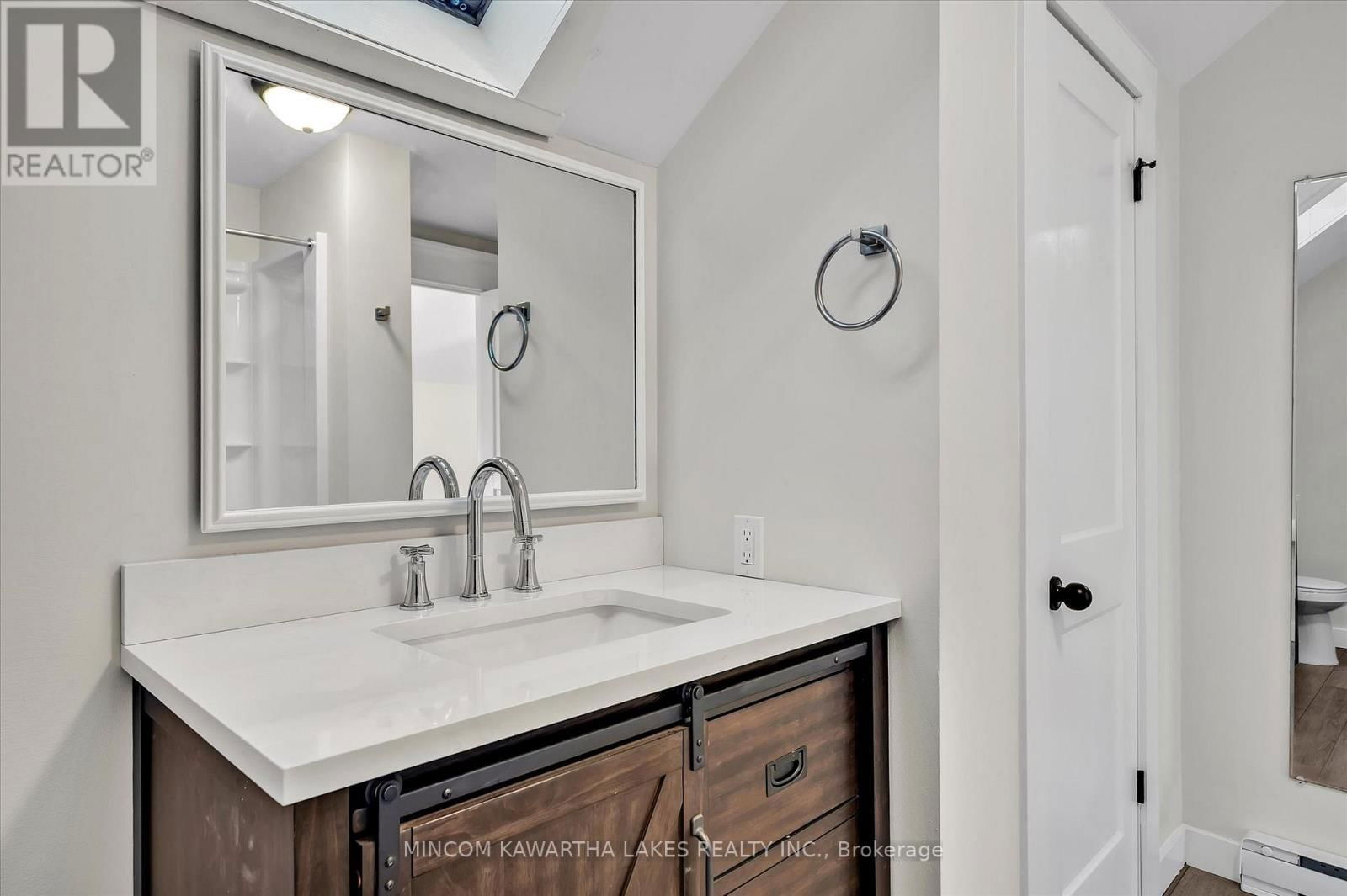 588 WOLFE STREET Image 33