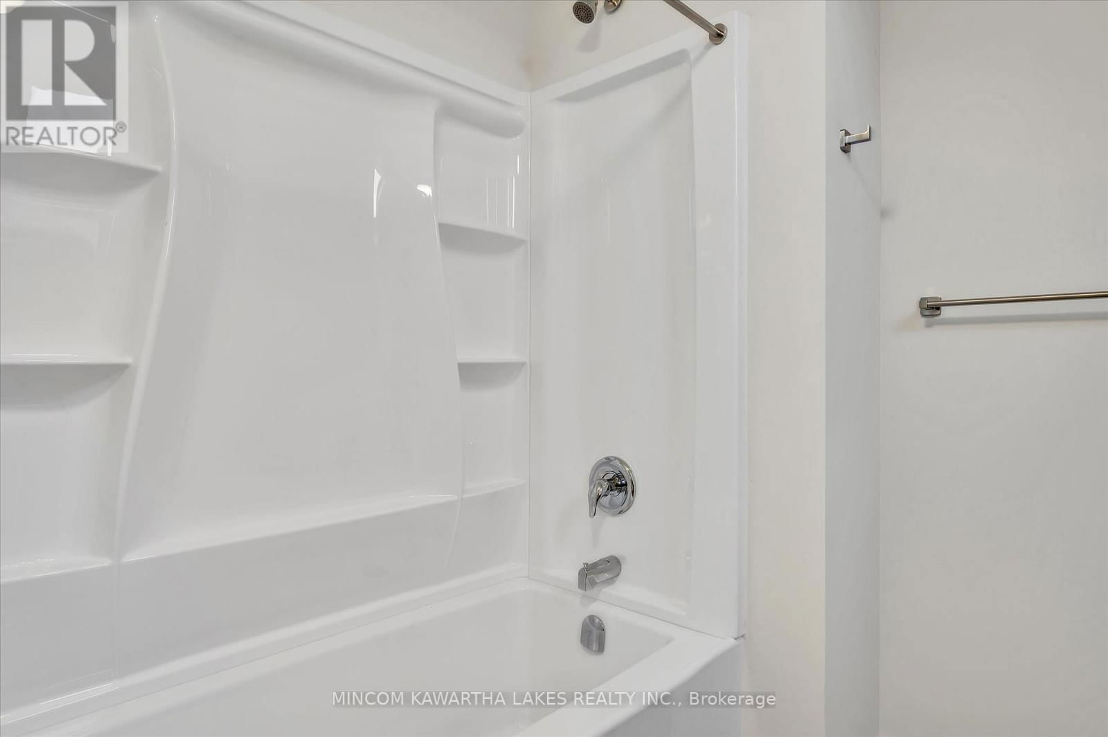 588 WOLFE STREET Image 34