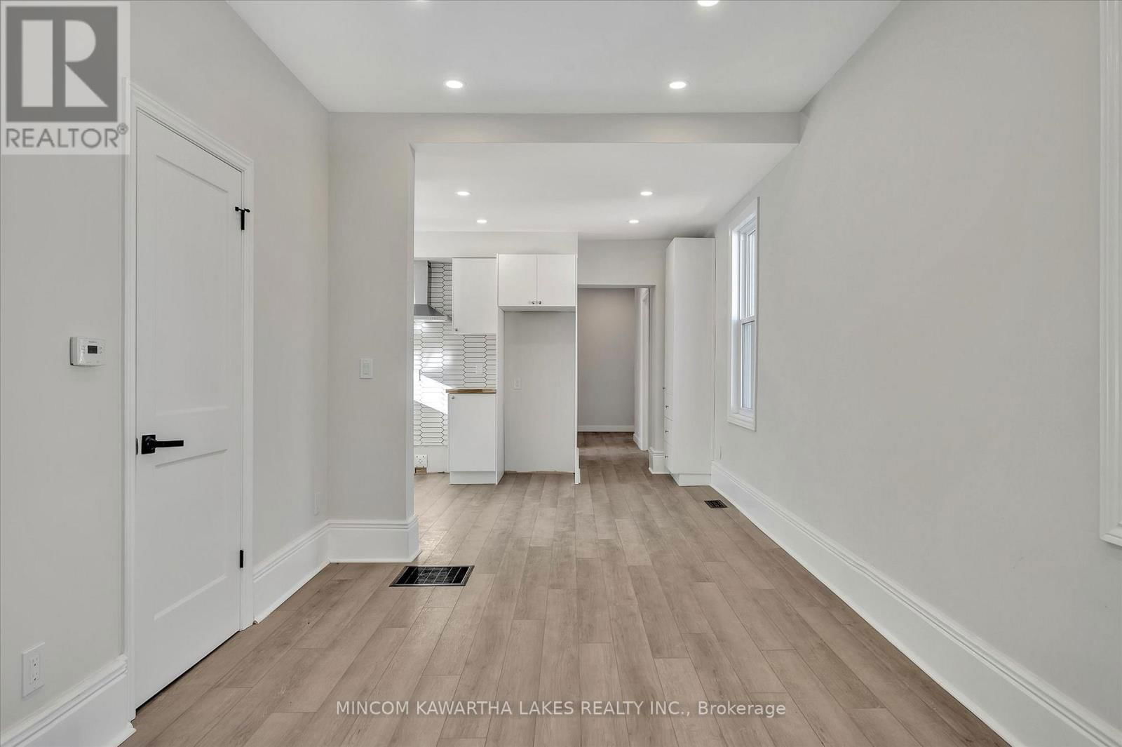 588 WOLFE STREET Image 4