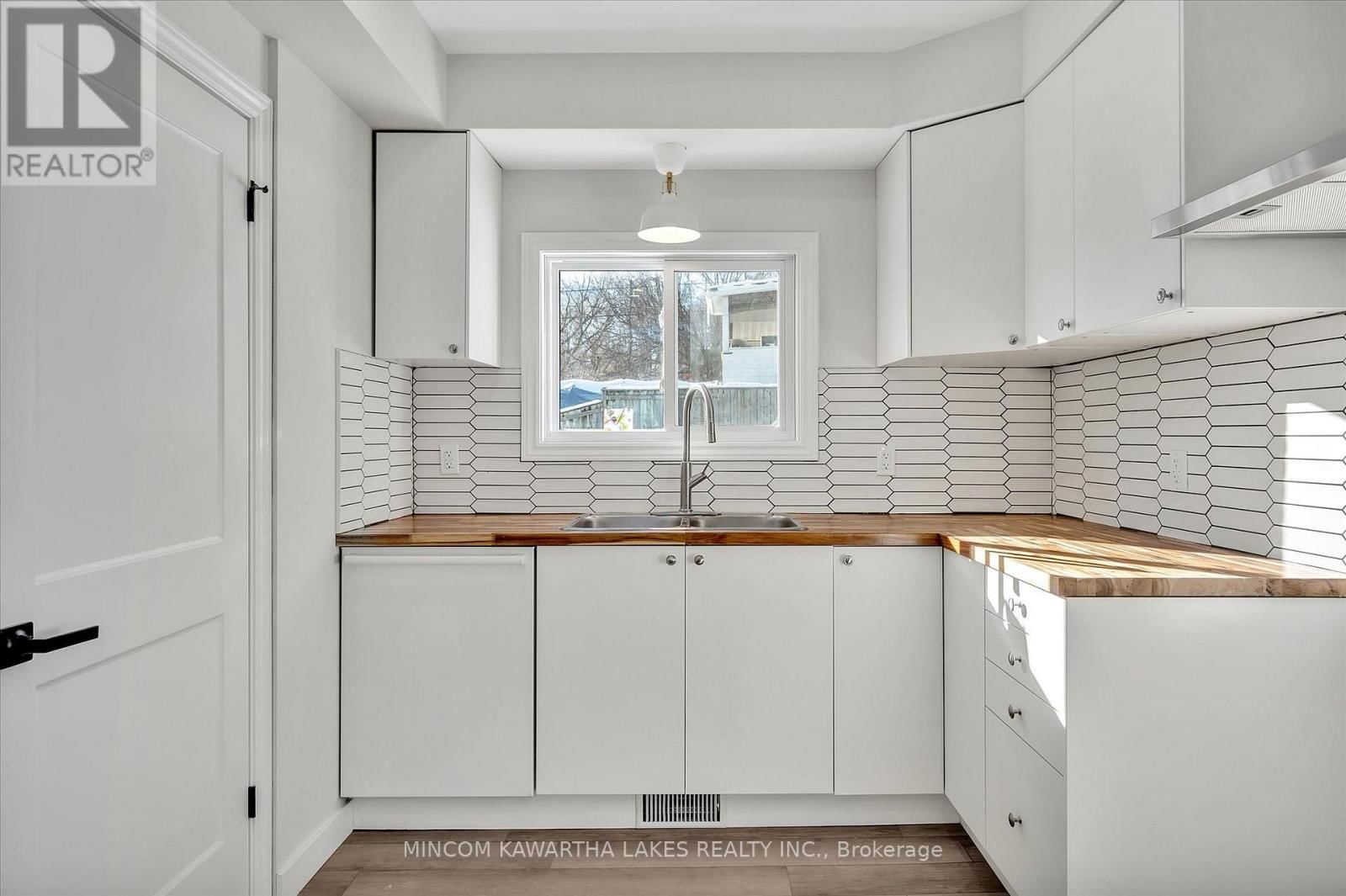 588 WOLFE STREET Image 6