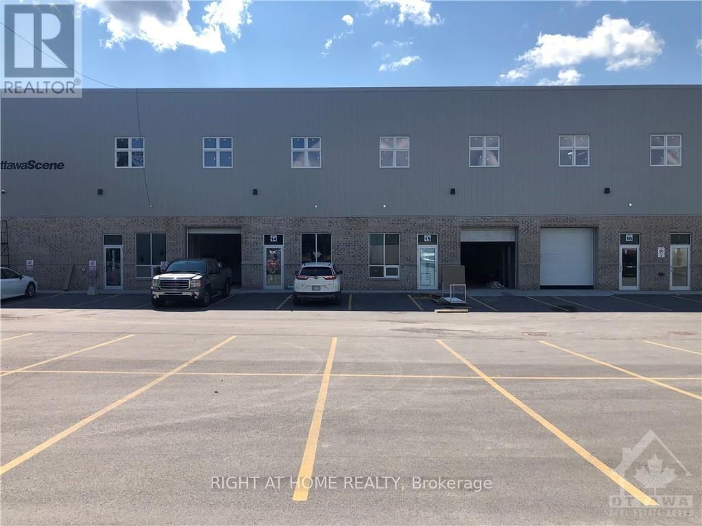 15 - 1920 MERIVALE ROAD Image 1