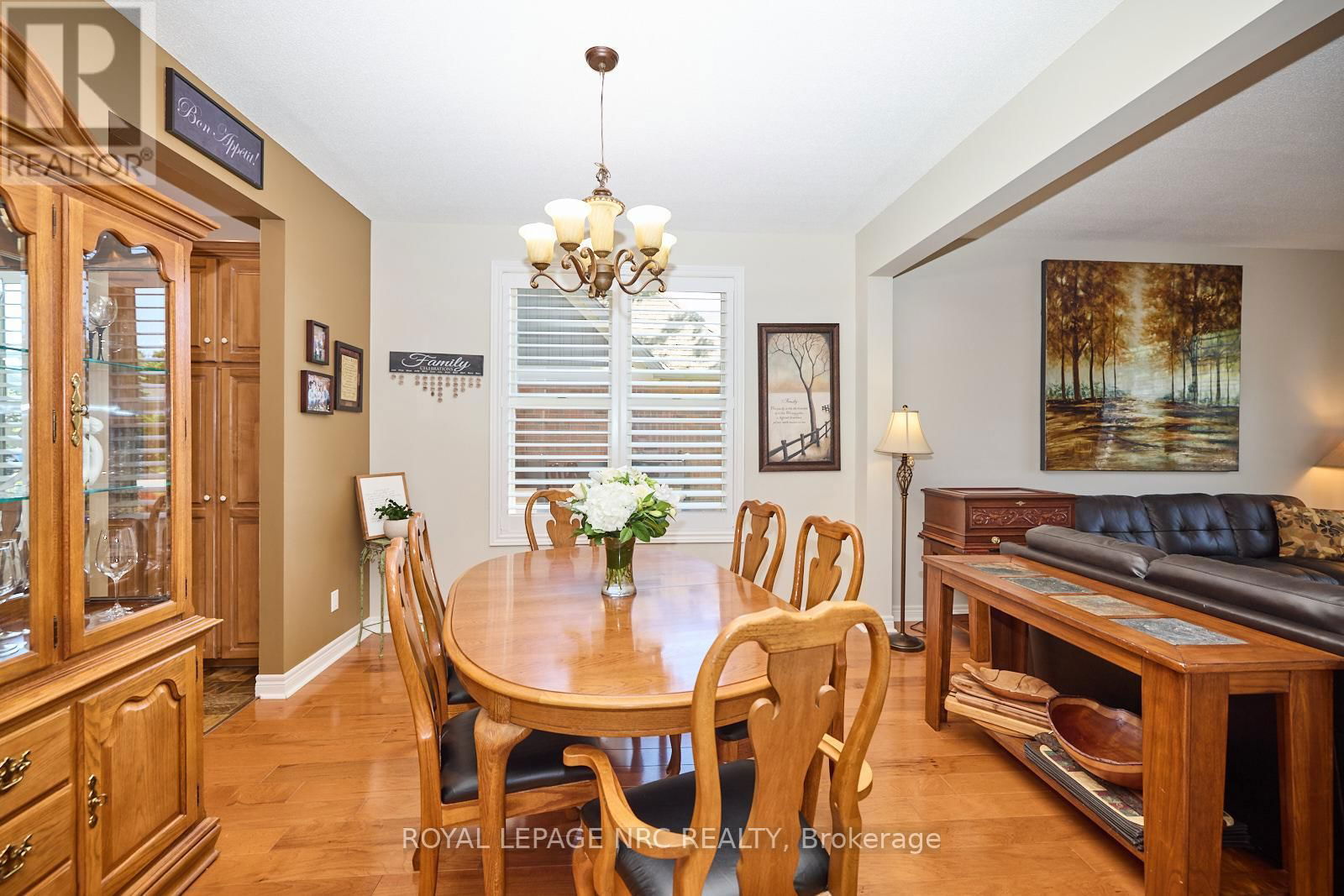 7 SCOTTDALE COURT Image 18