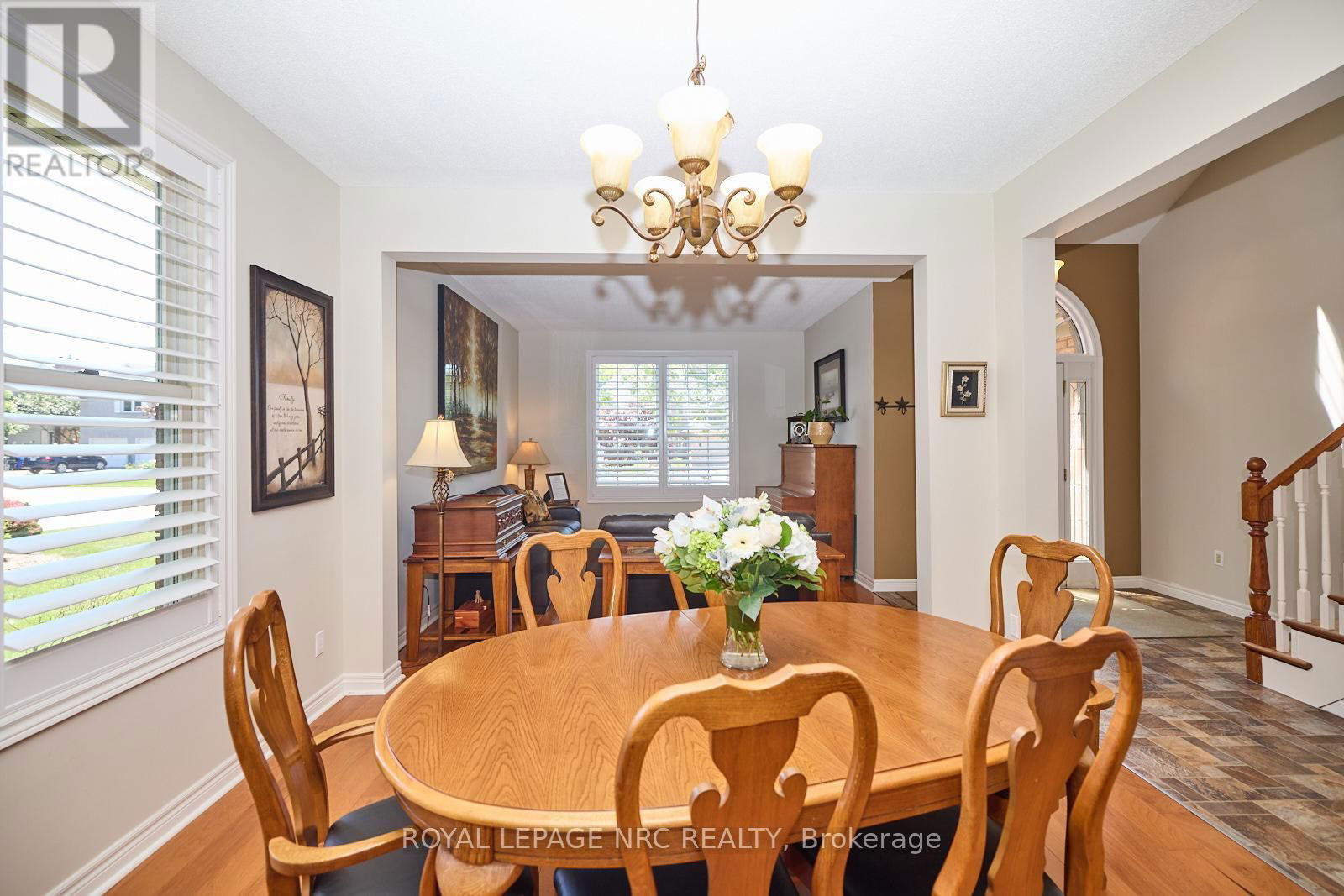 7 SCOTTDALE COURT Image 19