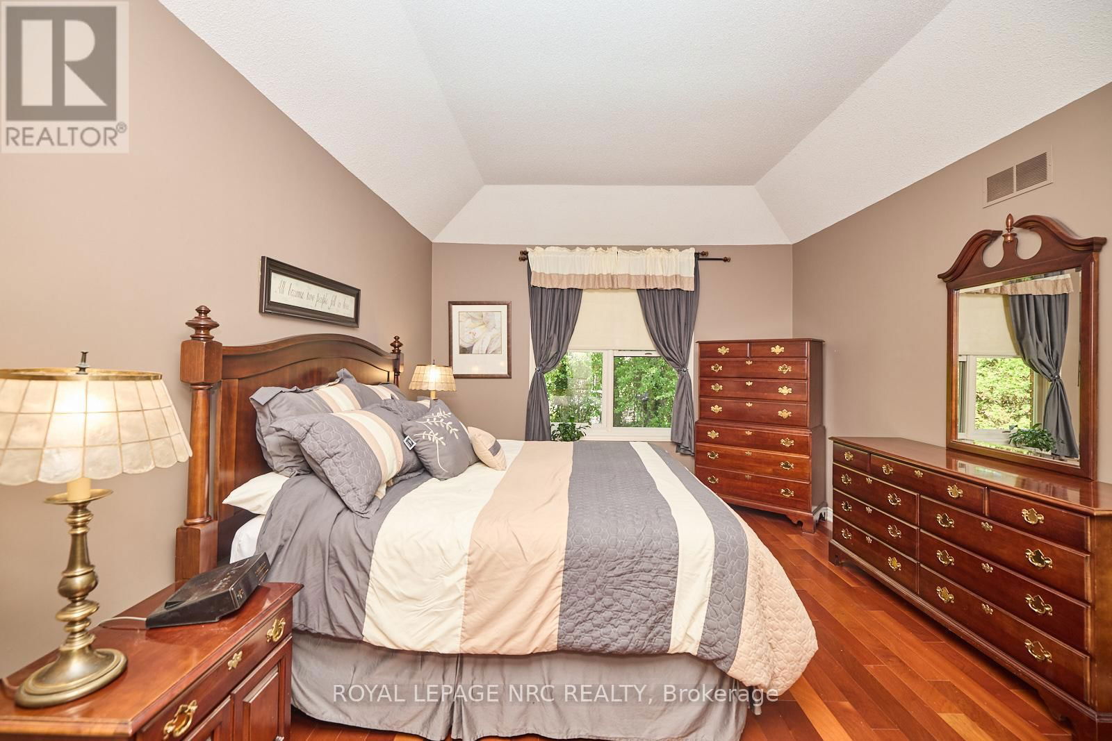 7 SCOTTDALE COURT Image 22