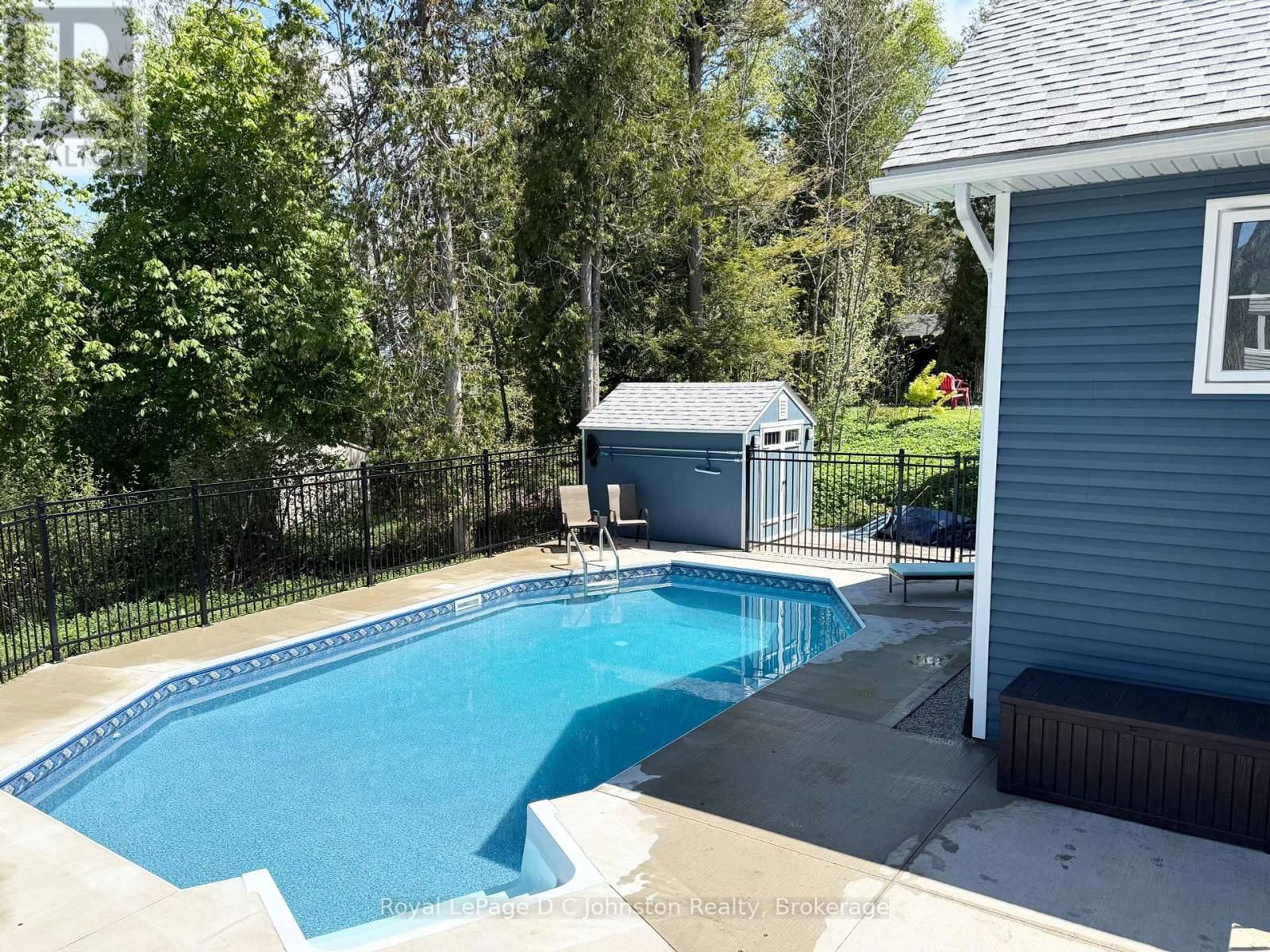 12 HEMLOCK STREET Image 10