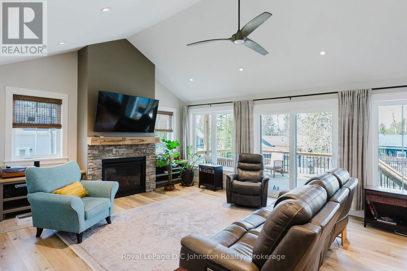 12 HEMLOCK STREET Image 23