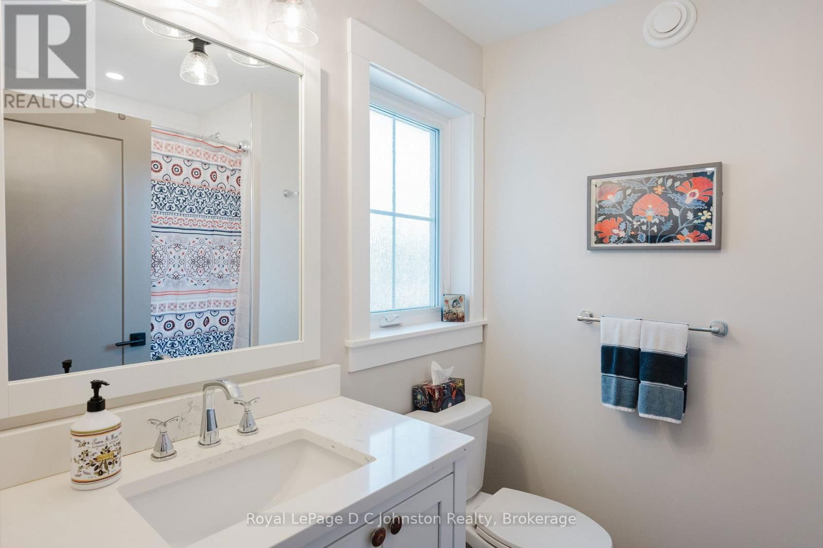 12 HEMLOCK STREET Image 33