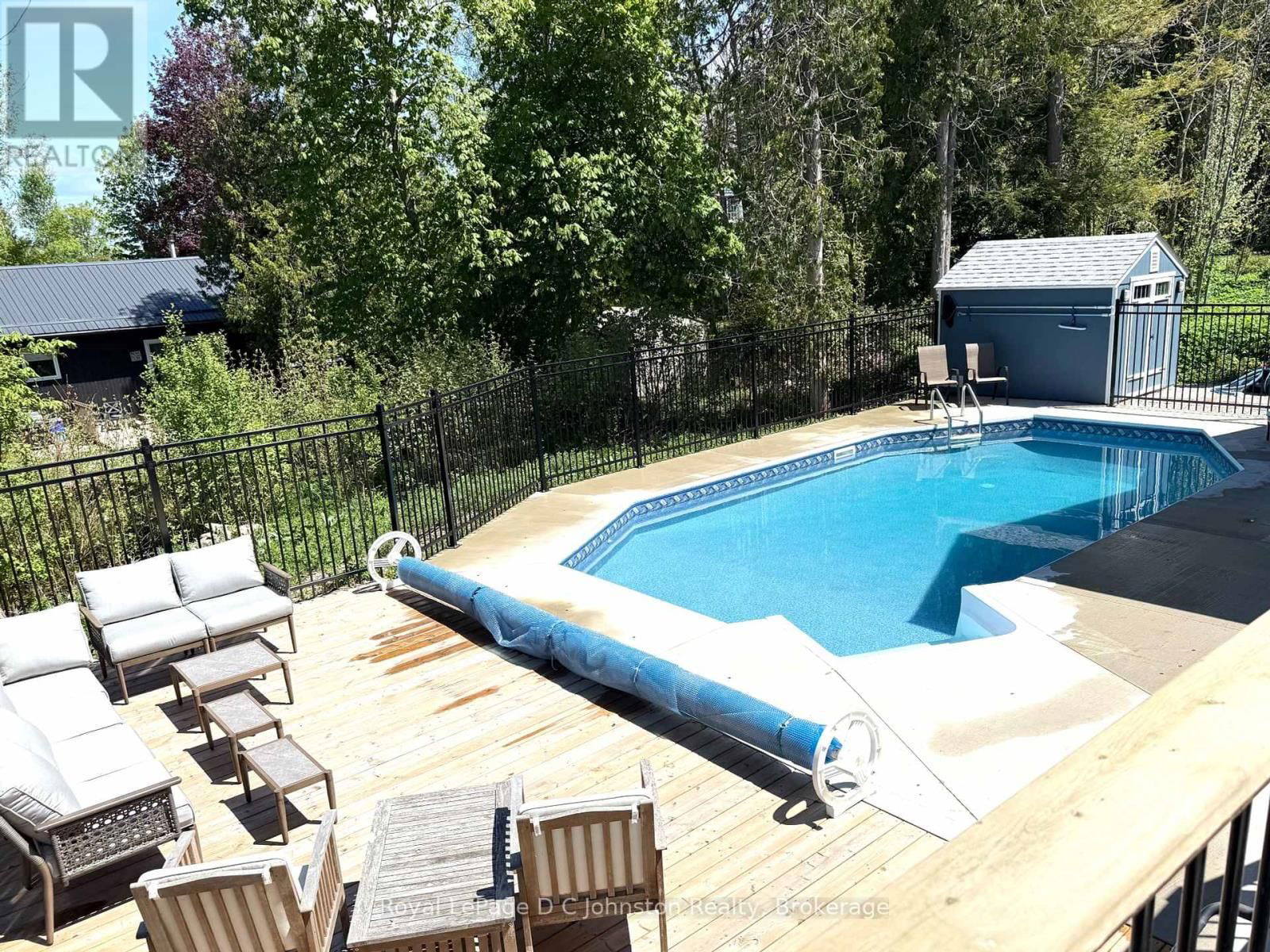 12 HEMLOCK STREET Image 9