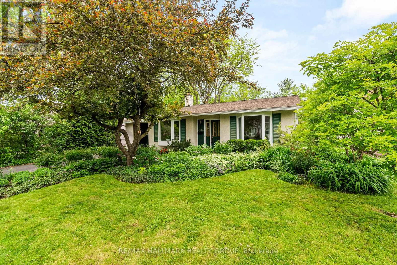 2163 FILLMORE CRESCENT Image 2