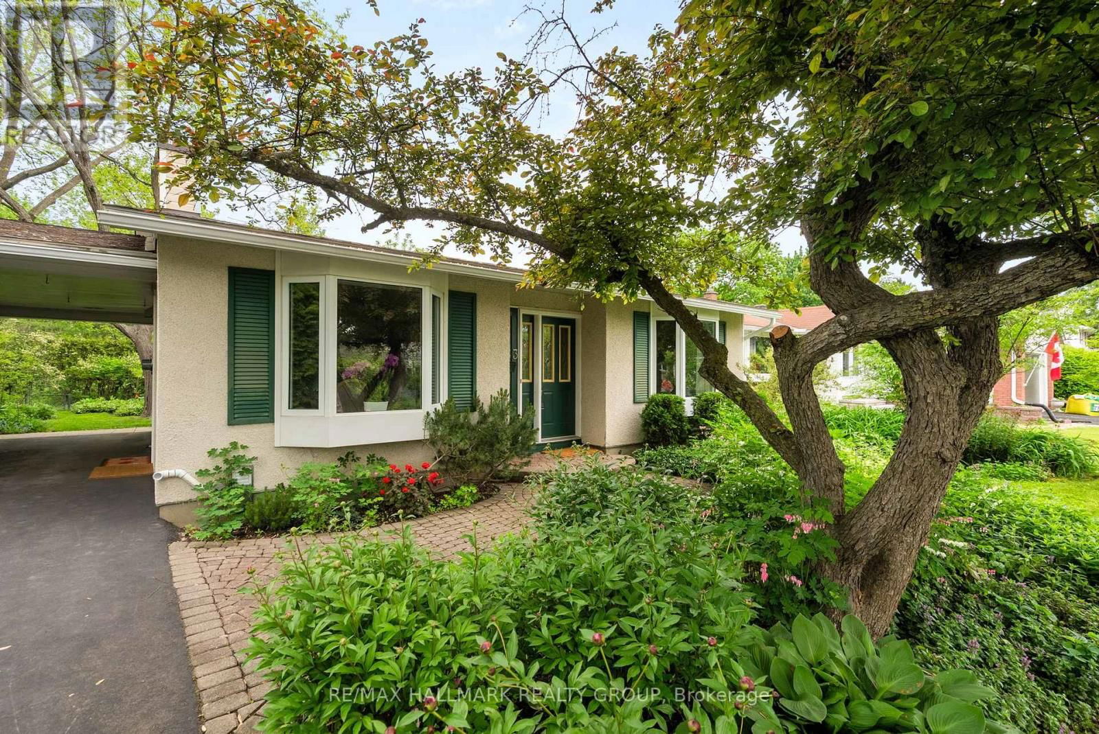 2163 FILLMORE CRESCENT Image 3