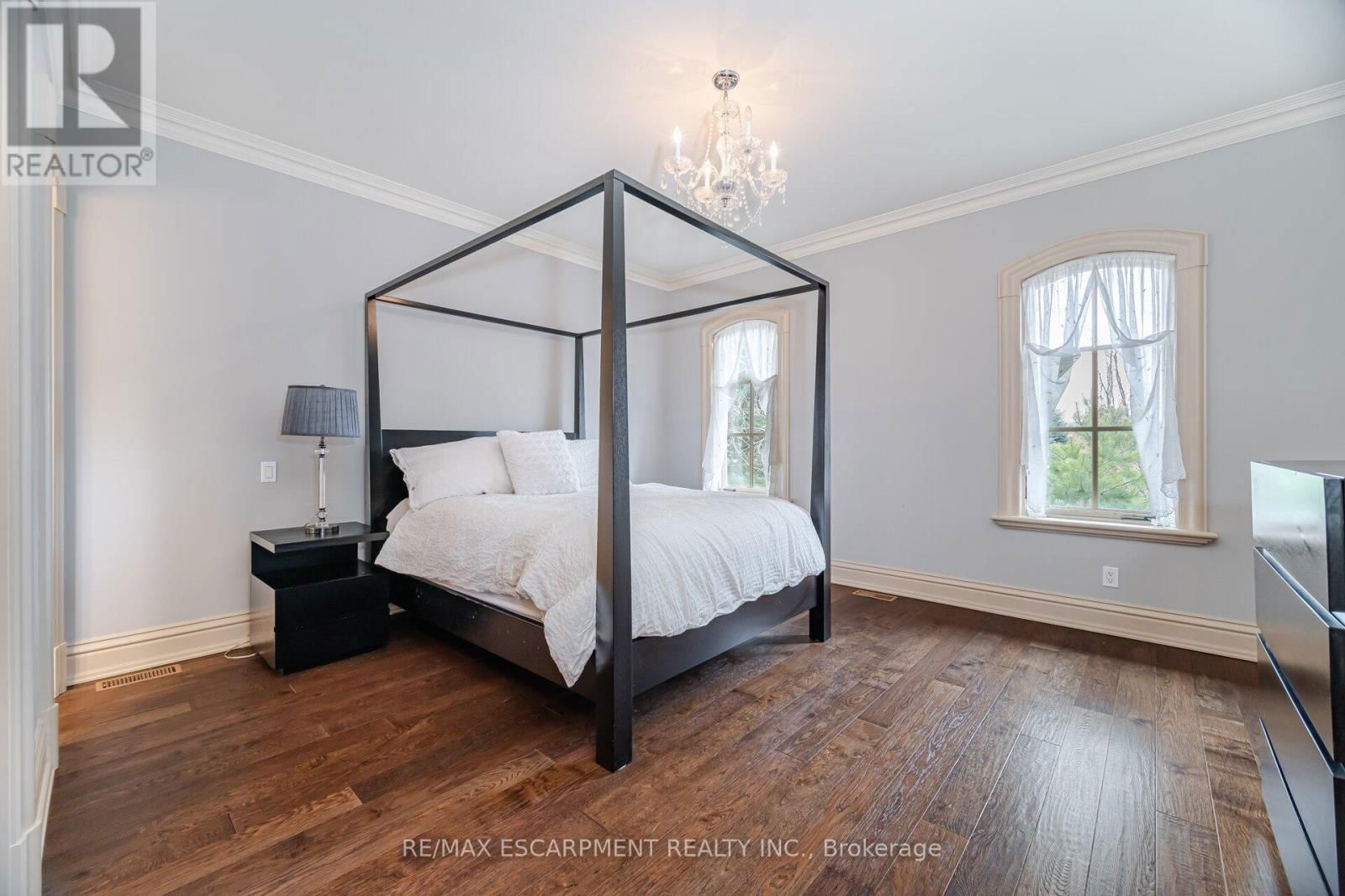 5545 BLEZARD DRIVE Image 33