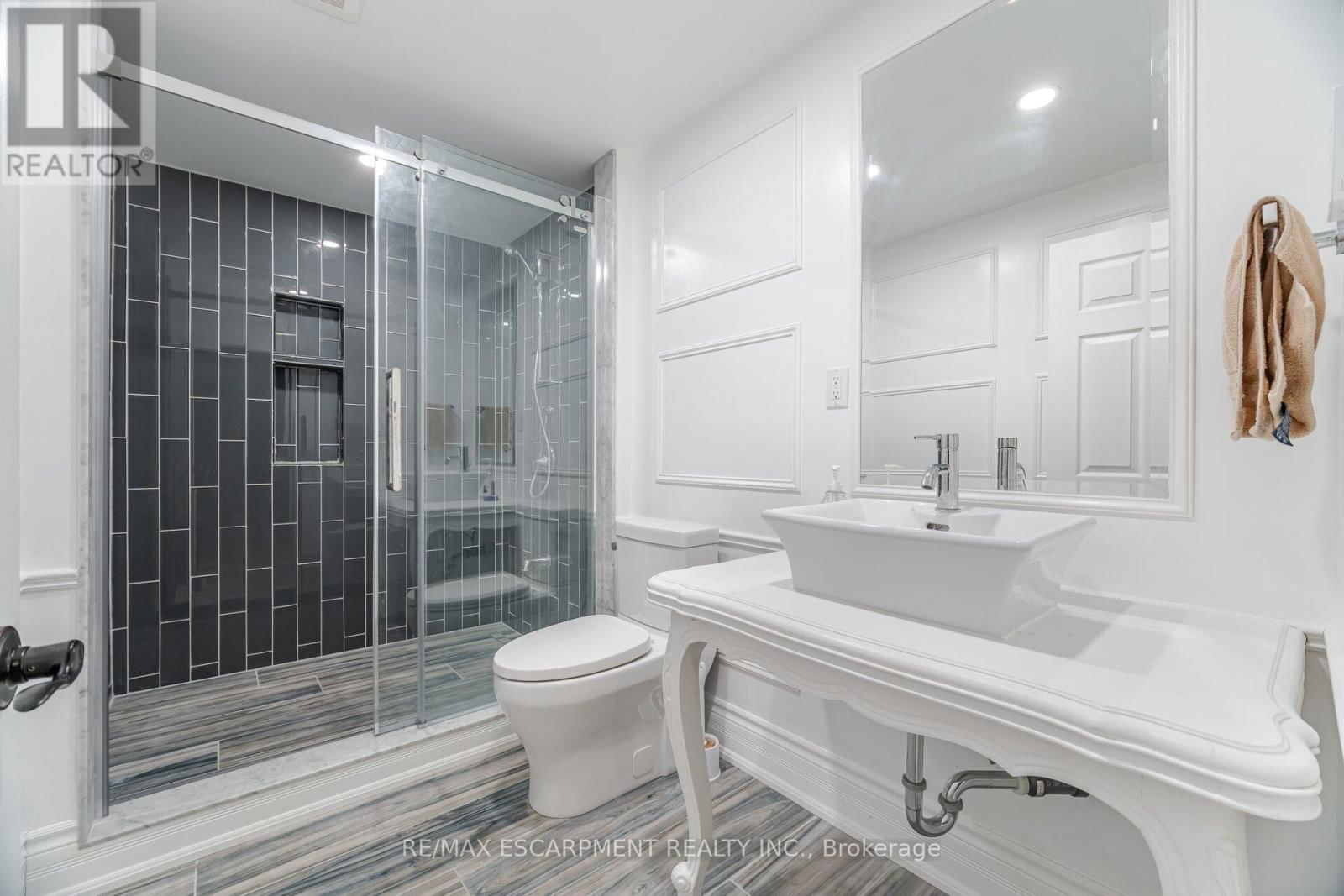 5545 BLEZARD DRIVE Image 37