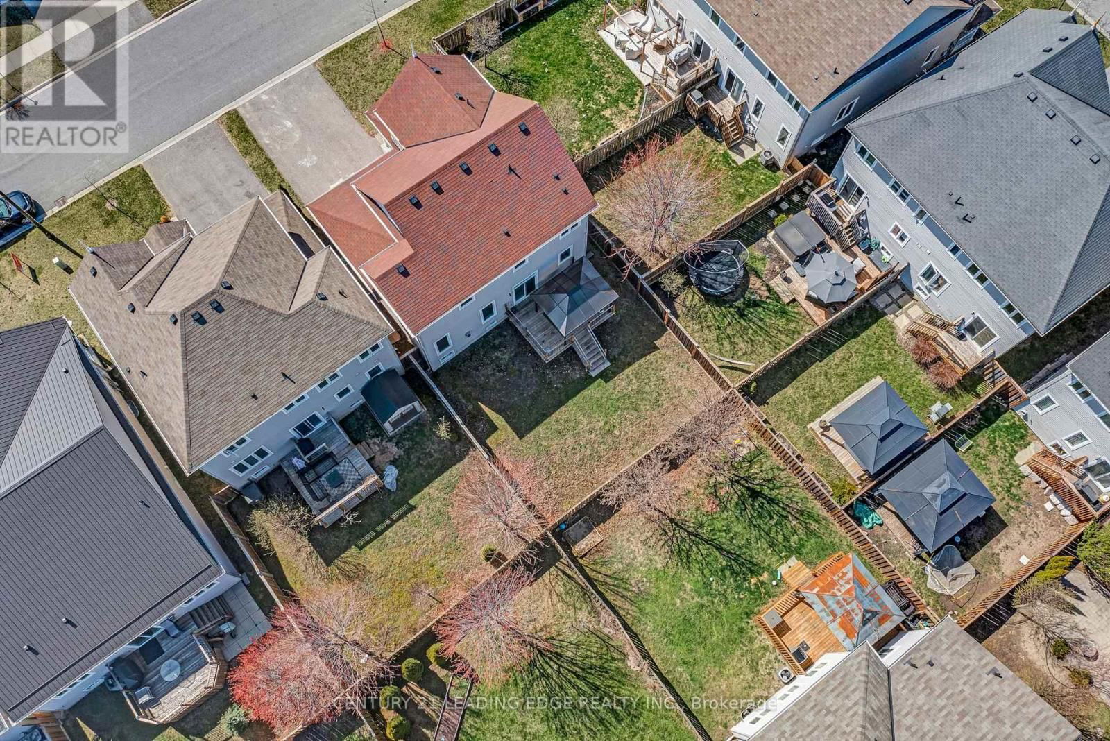 720 FISHER STREET EAST Image 40