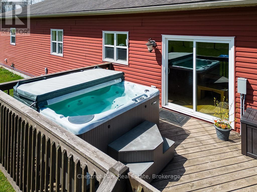 596481 CONCESSION 10 Image 22
