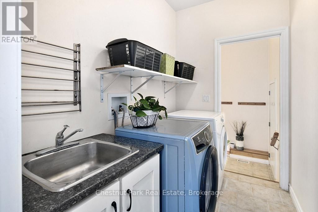 596481 CONCESSION 10 Image 39