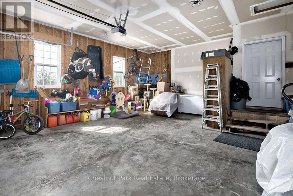 596481 CONCESSION 10 Image 43