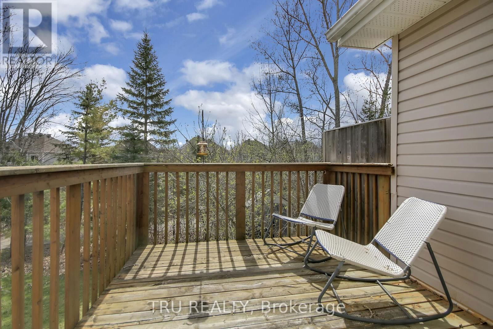 33 HIGHMONT COURT Image 18